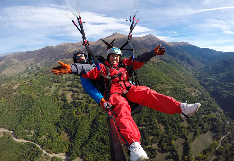 Curso de Instructor deportivo de Parapente Nivel 1 en Castejón de Sos 2024 | enBenas.com